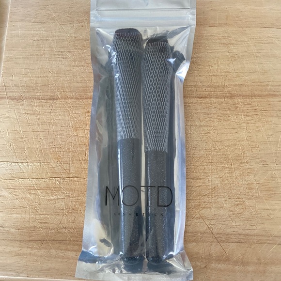 🎉 3/$30 | MOTD COSMETICS | Manifest Face Brush Set - Picture 2 of 3